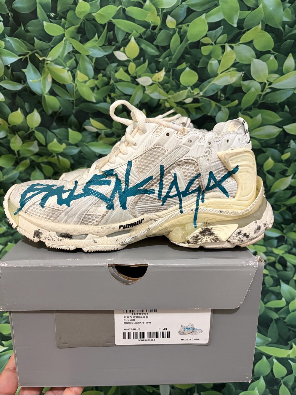 Balenciaga graffiti Runner Sneakers